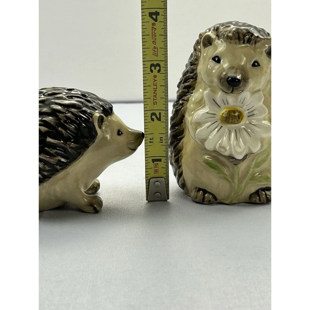 Ceramic Hedgehog Salt & Pepper Shaker Set Woodland Daisy Cottagecore Decor